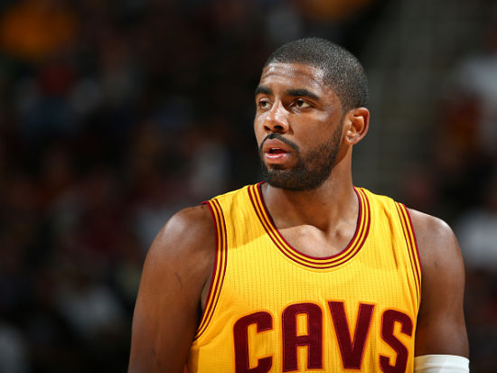 以他在休斯 以他在休斯